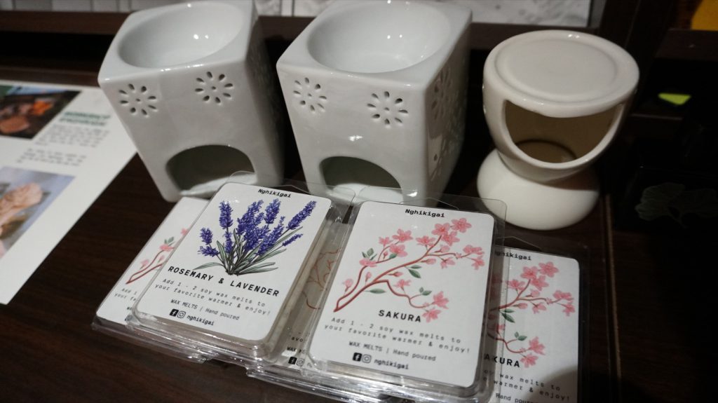 Wax melts Nghikigai (Rosemary & Lavender, Sakura) và đèn xông